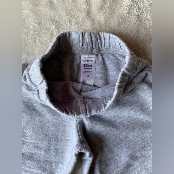 CARTER’S Sweater and pants Size 18 Months! - Picture 5 of 5